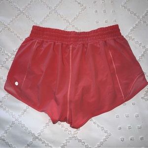 Lululemon Hotty Hot 2.5in High Rise Shorts